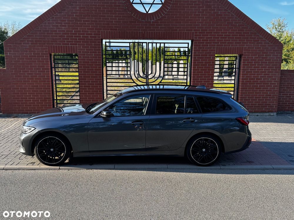 BMW Seria 3 320d xDrive Edition Luxury Line Purity - 12