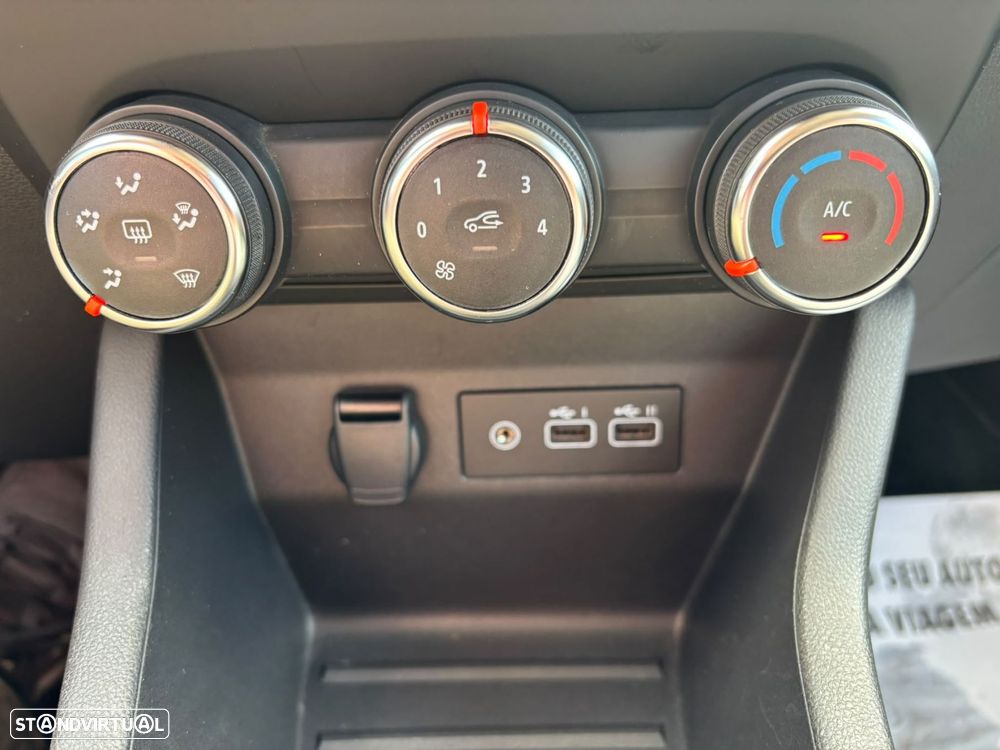 Renault Clio 1.0 TCe Evolution - 45