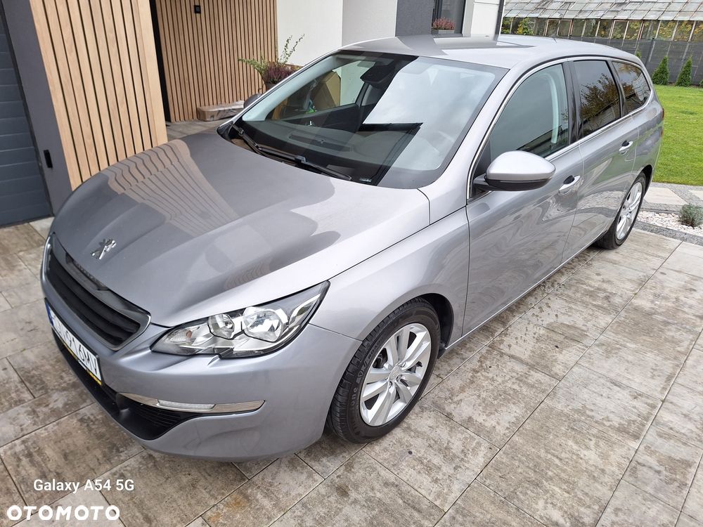 Peugeot 308 - 1