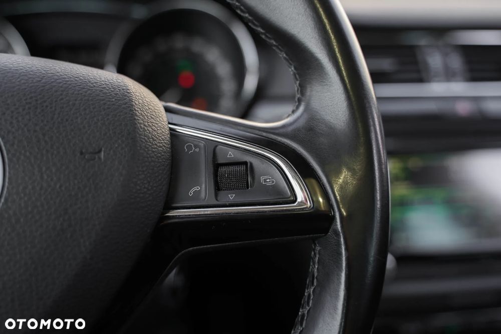 Skoda Superb 2.0 TDI Platinum Outdoor DSG - 25