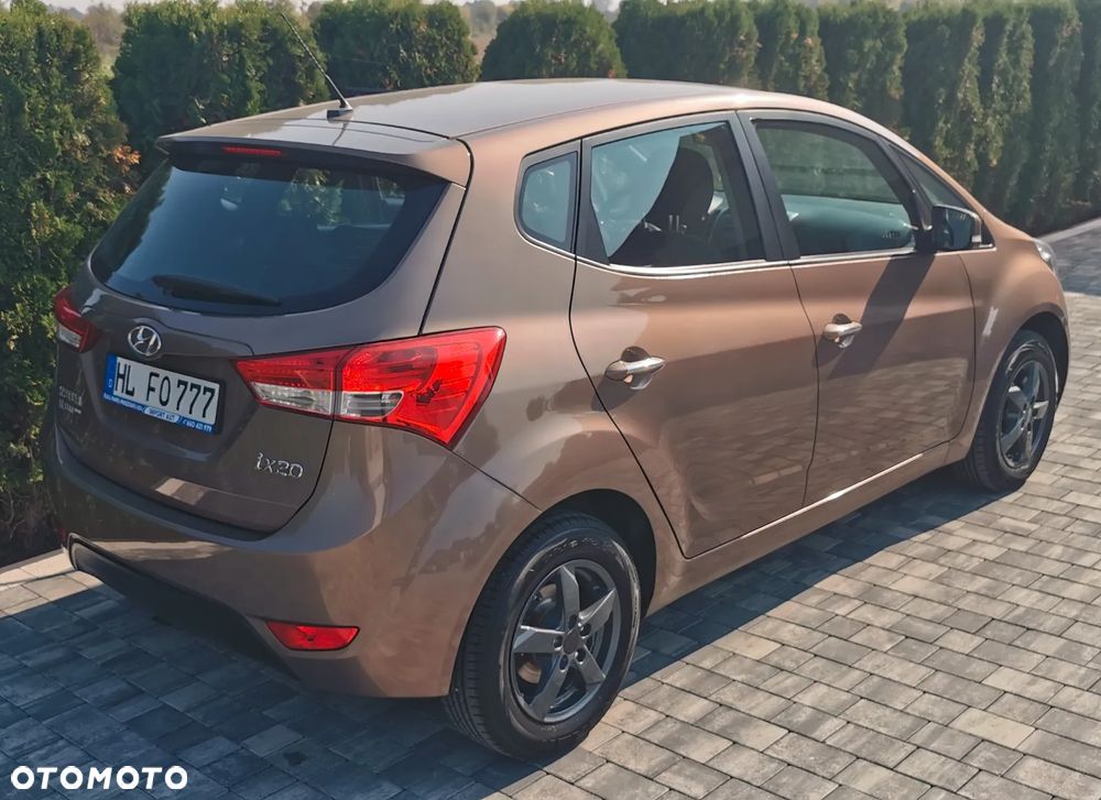 Hyundai ix20 - 18
