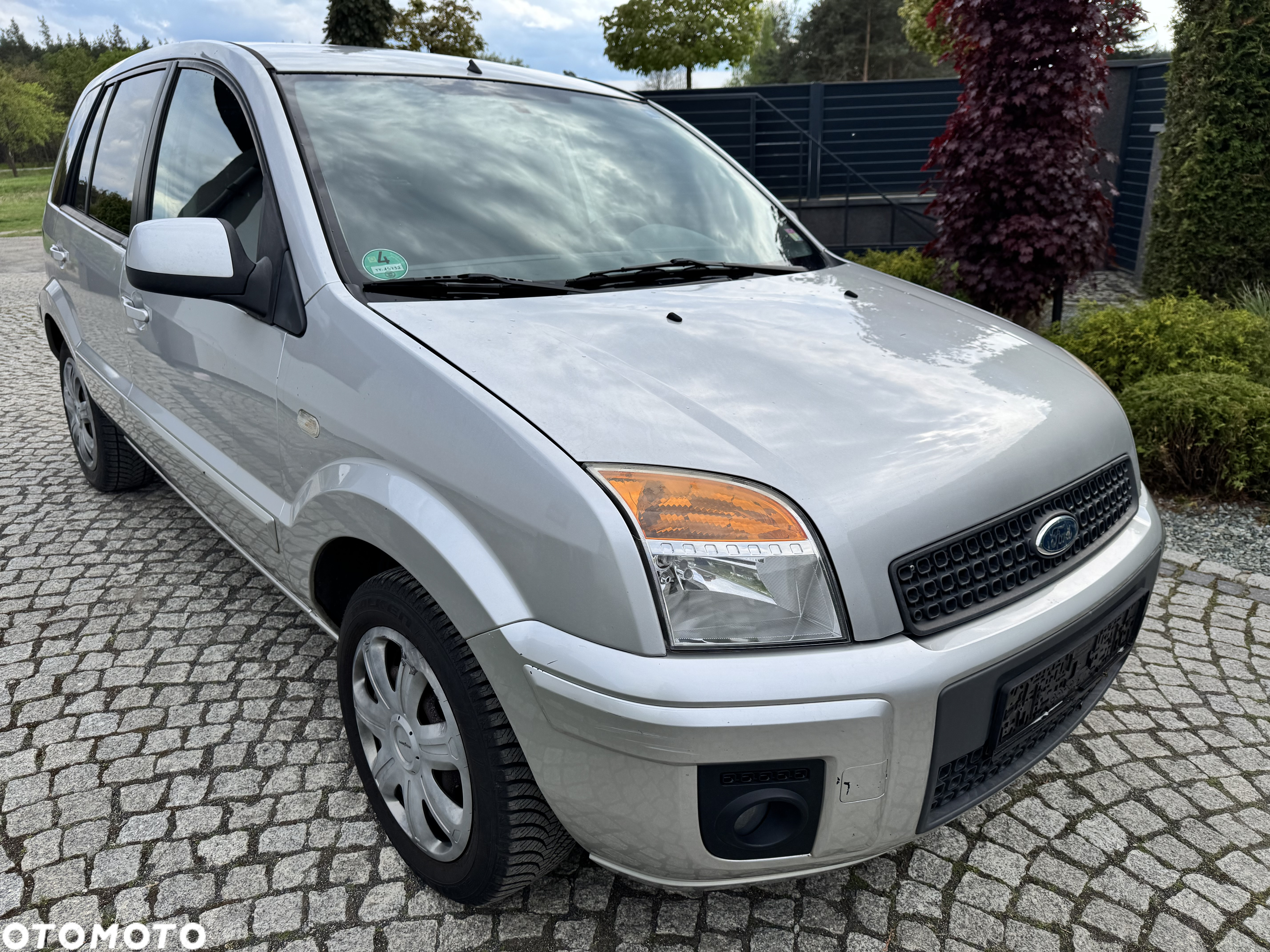 Ford Fusion - 7