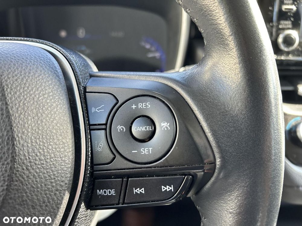 Toyota Corolla 1.8 Hybrid Comfort - 18