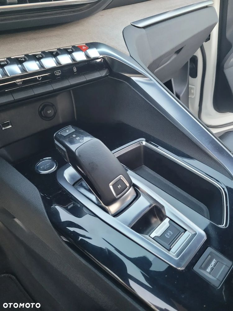 Peugeot 3008 2.0 BlueHDi GT S&S EAT8 - 22