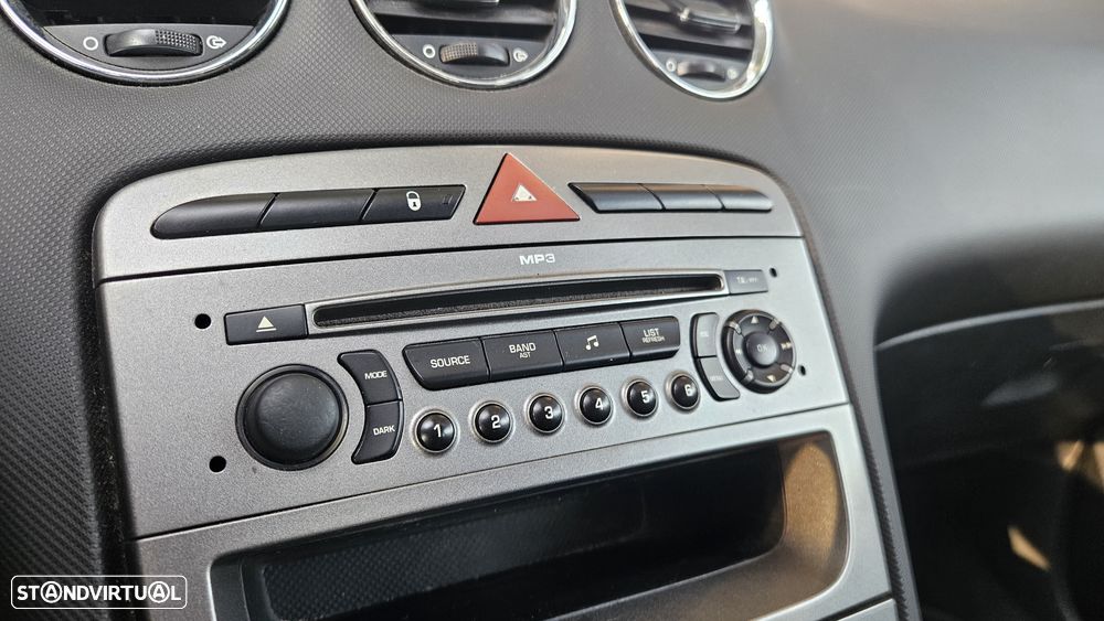 Peugeot 308 1.6 HDi Premium - 14