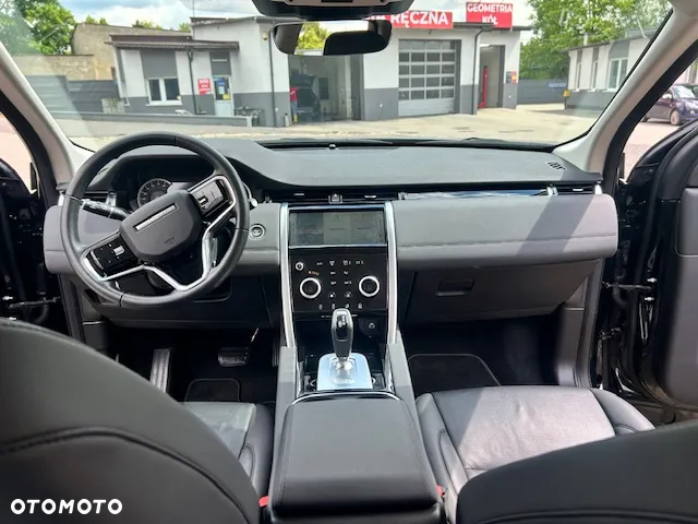 Land Rover Discovery Sport - 9