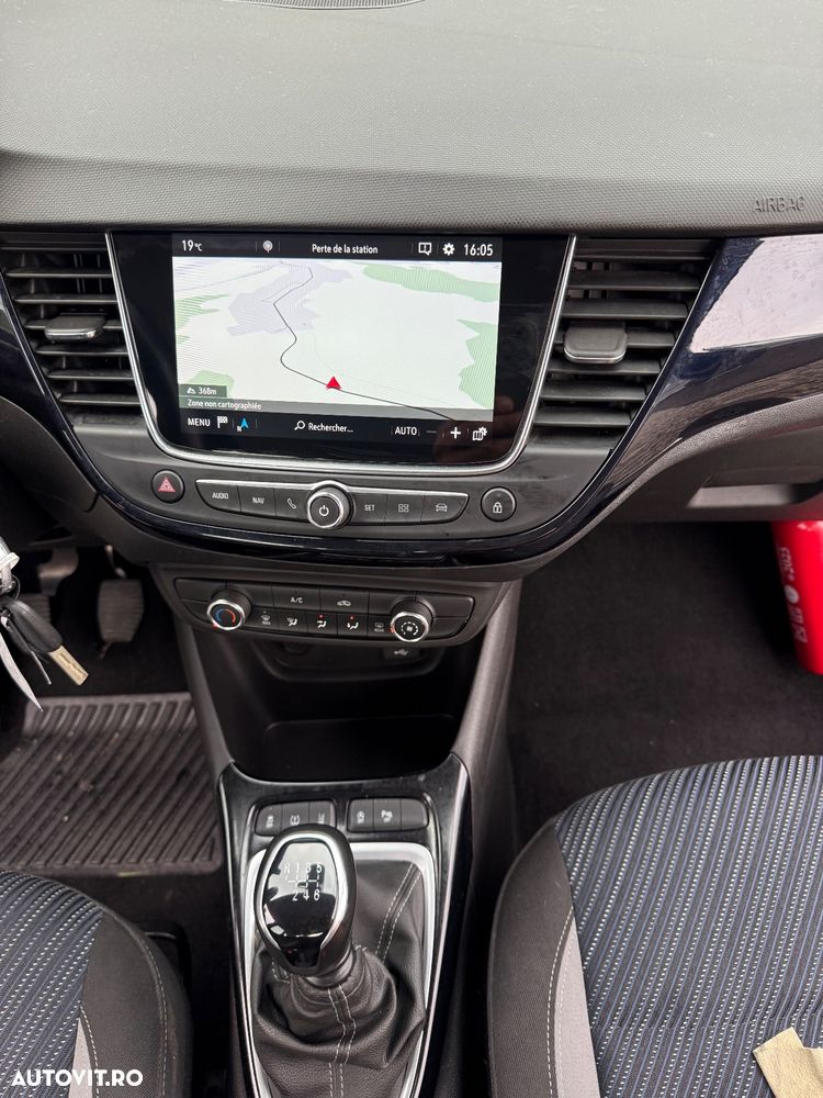 Opel Crossland X 1.2 Start/Stop 120 years - 24