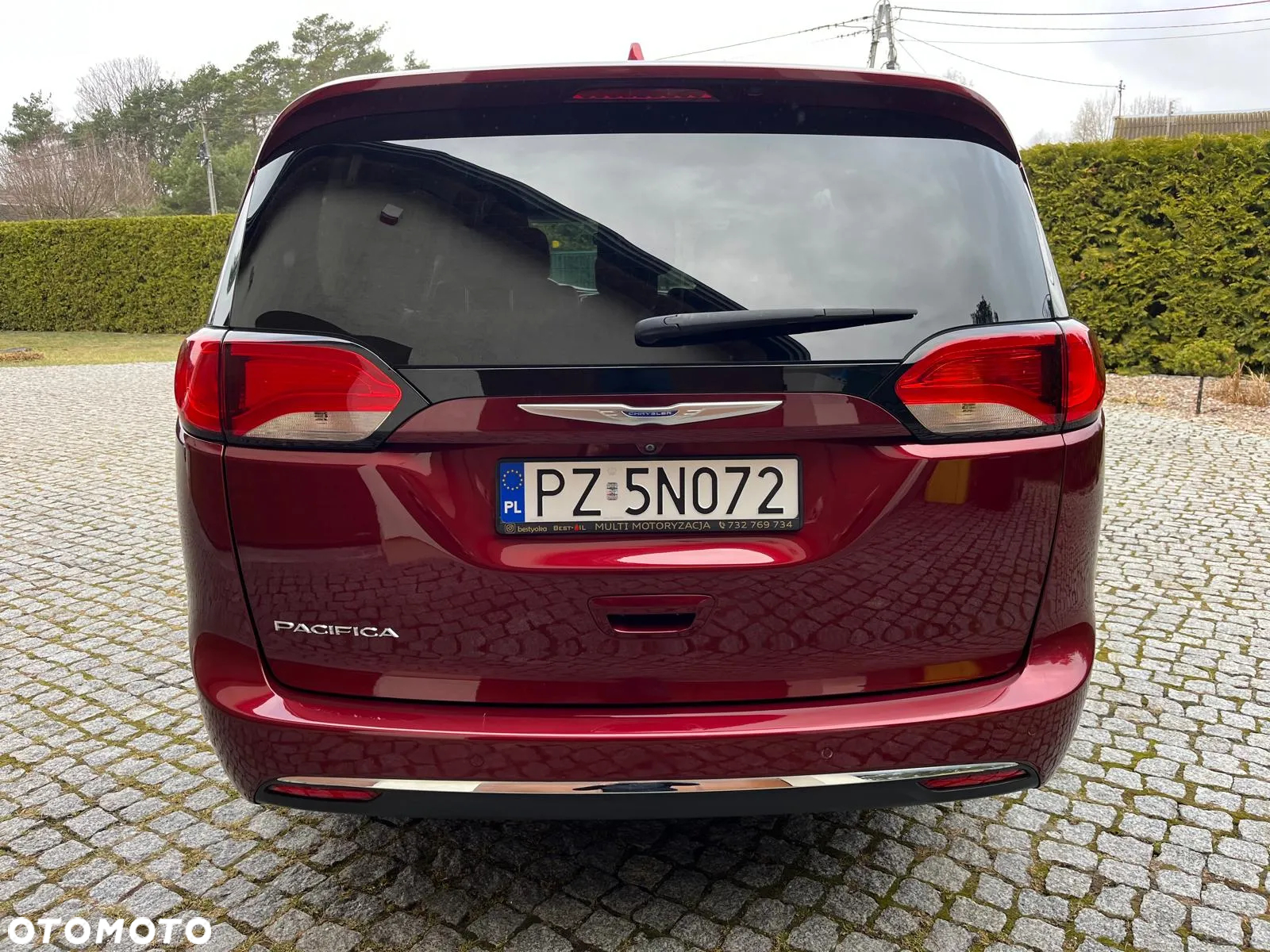 Chrysler Pacifica - 4