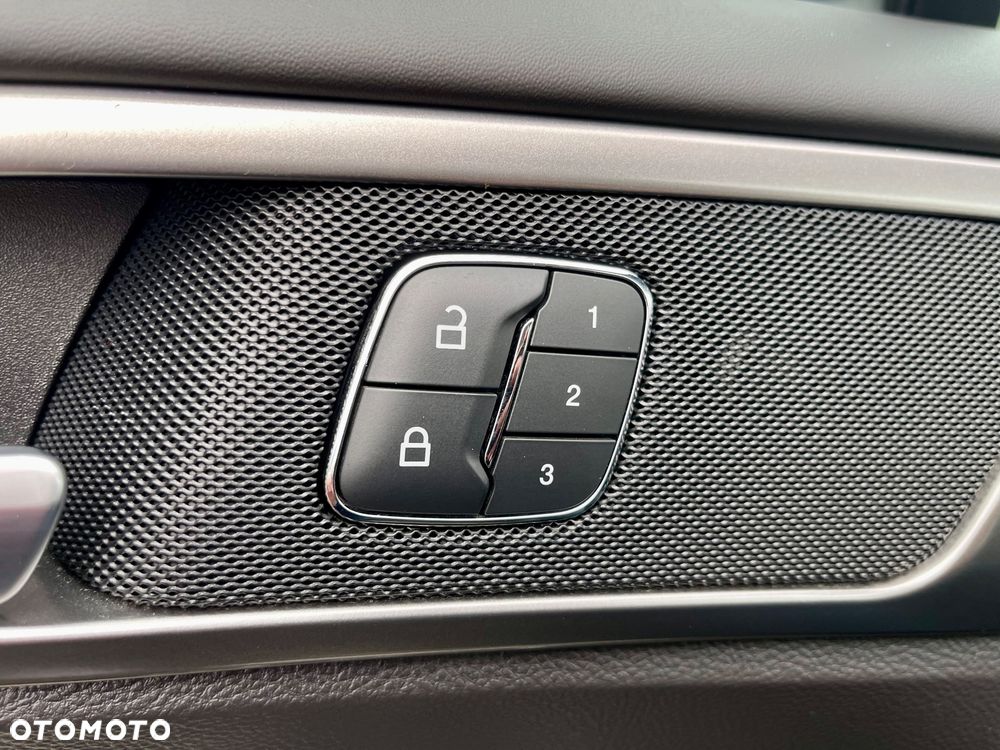 Ford Mondeo - 27