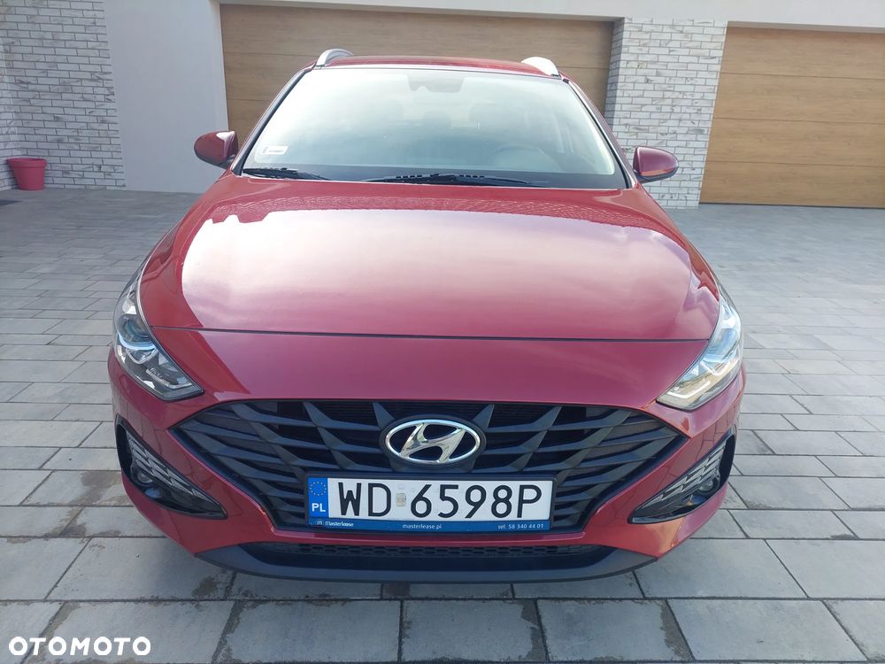 Hyundai i30 1.5 DPI Classic + - 13