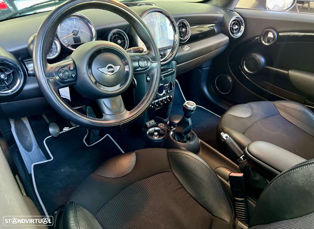 MINI Cabrio Cooper D - 8