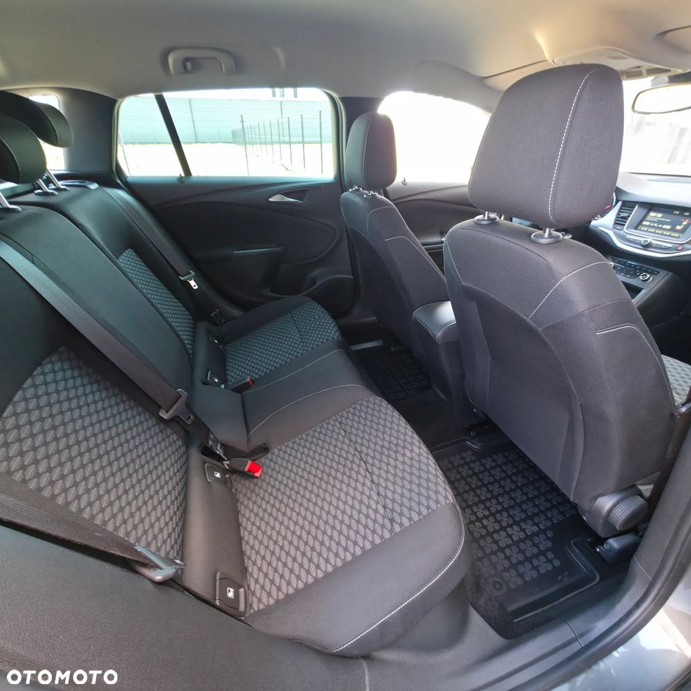 Opel Astra - 25