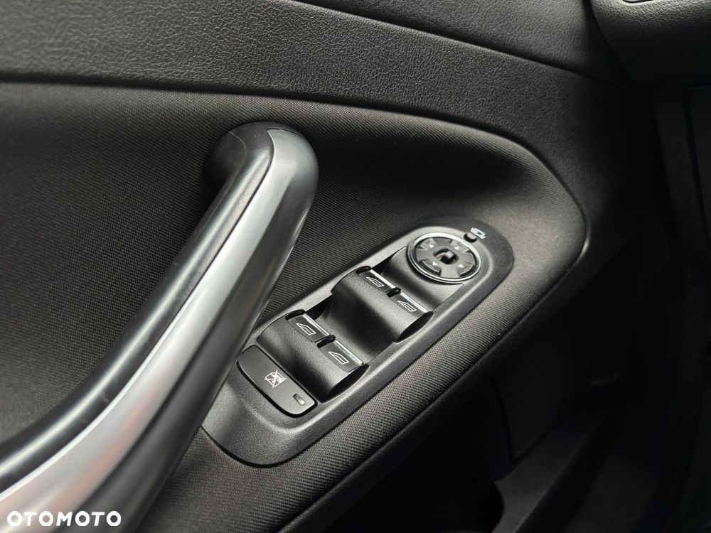 Ford Mondeo 2.0 TDCi Ghia - 31