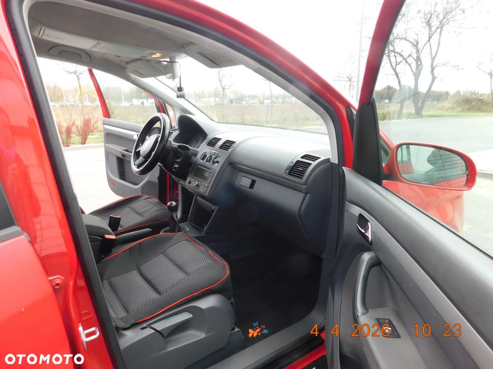 Volkswagen Touran - 6