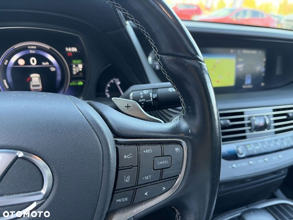 Lexus LS - 27