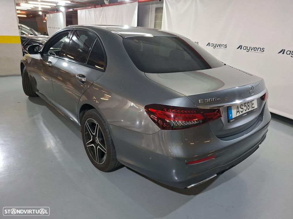 Mercedes-Benz E 300 e AMG Line - 3