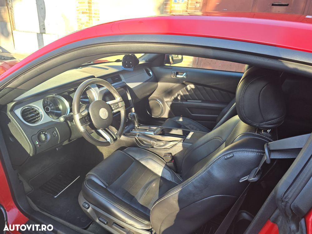 Ford Mustang - 9