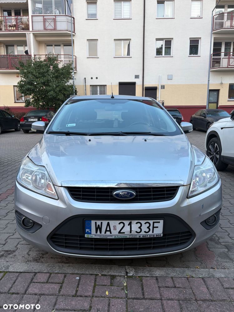 Ford Focus 2010 photo 2