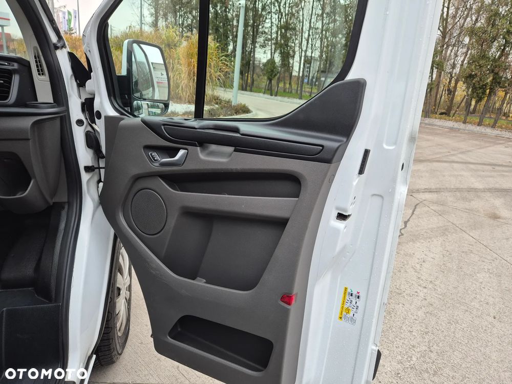 Ford Transit CUSTOM - 19
