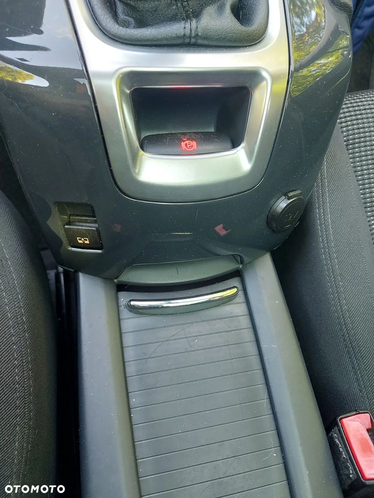 Peugeot 5008 1.6 THP Business Line - 15