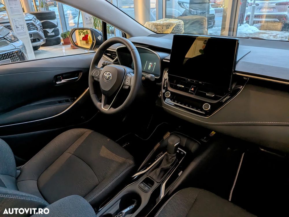 Toyota Corolla - 11