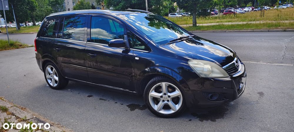 Opel Zafira 1.8 Cosmo - 3