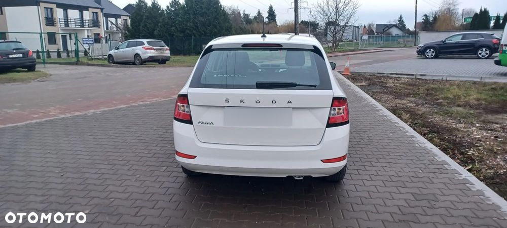 Skoda Fabia 1.0 TSI Active - 3