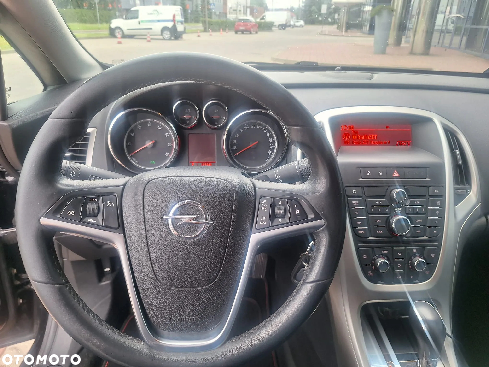 Opel Astra IV 1.6 T Cosmo - 9
