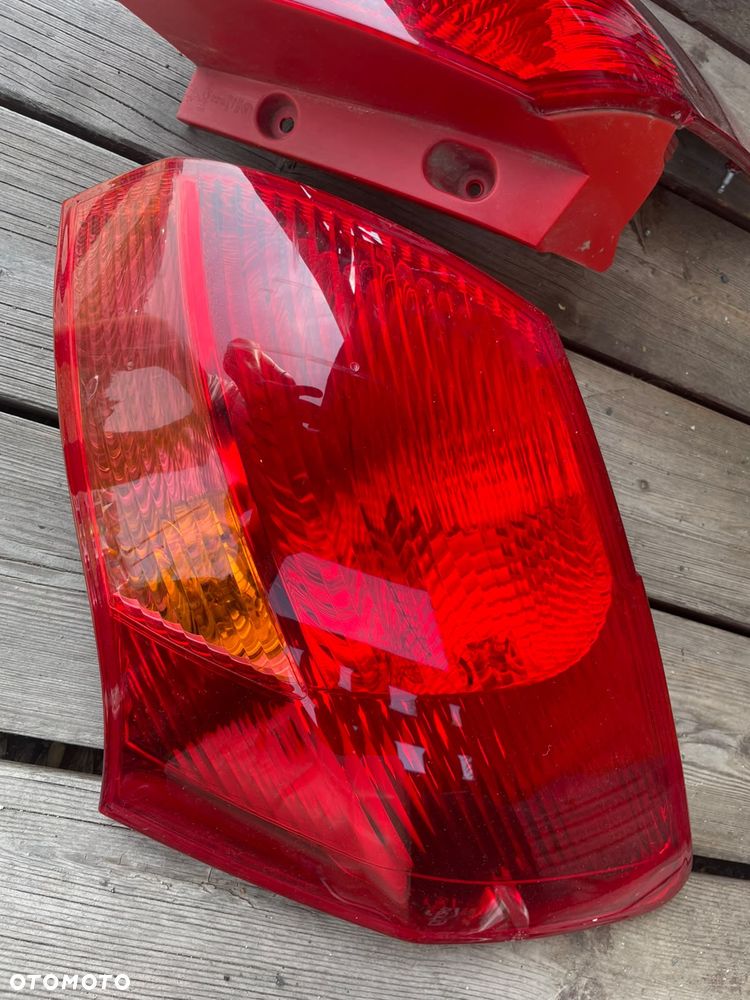 Lampy lampa tył prawa lewa Kia Venga 2013r idealne! Europa Kompletne - 2