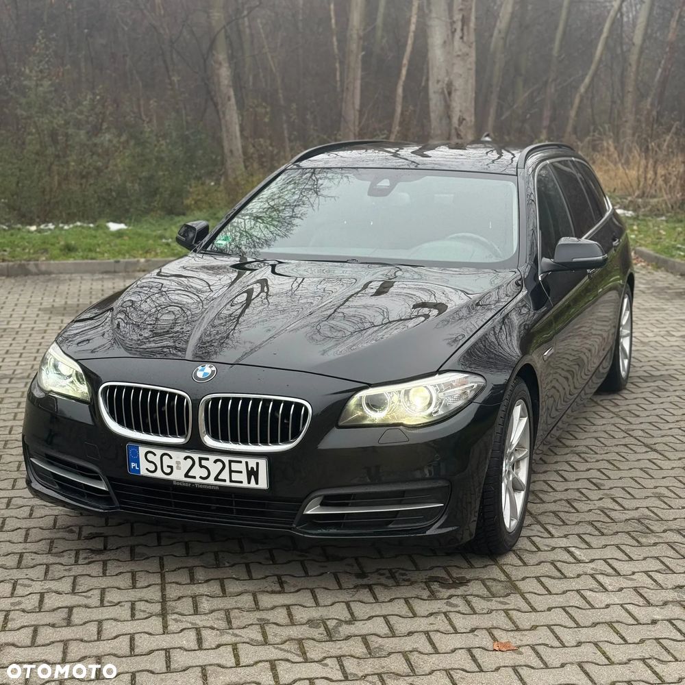 BMW Seria 5 520d xDrive Luxury Line - 2