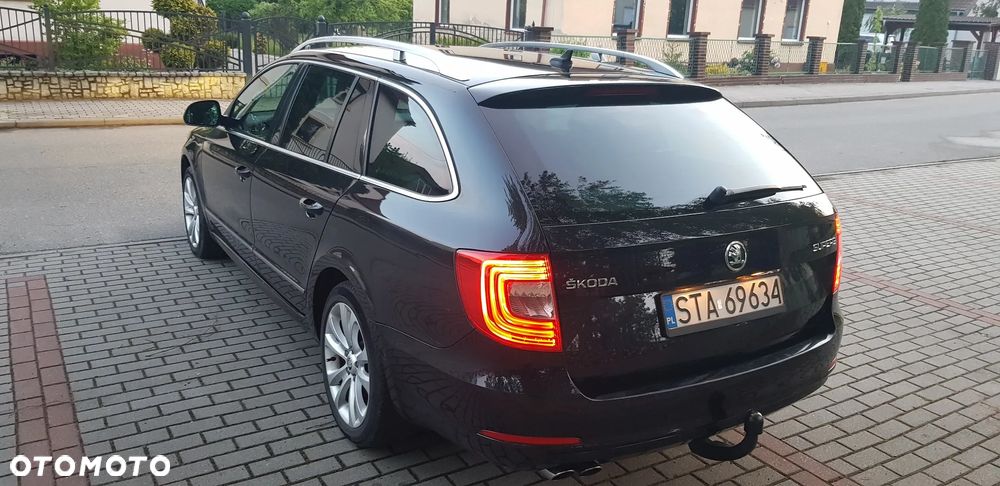 Skoda Superb 2.0 TDI Elegance DSG - 5
