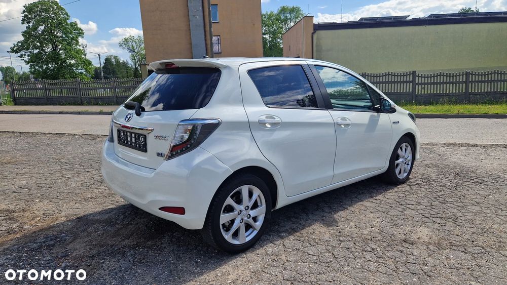 Toyota Yaris 1.5 VVT-i Selection - 4