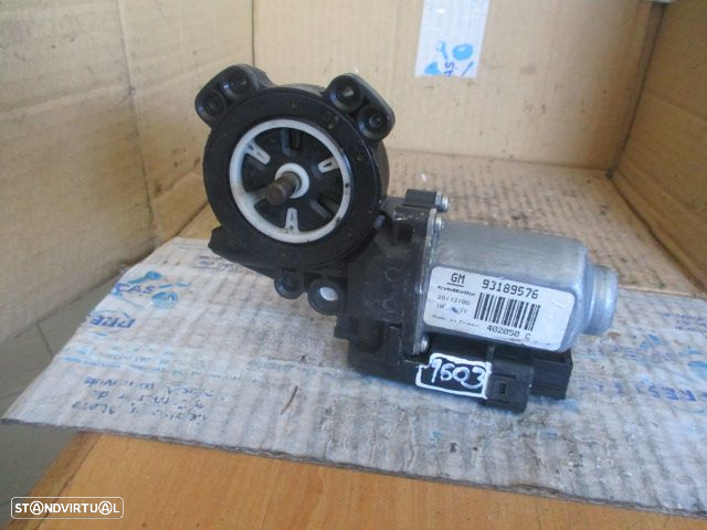 Motor Elevador Vidro 93189576 OPEL MERIVA 2007 FE - 4