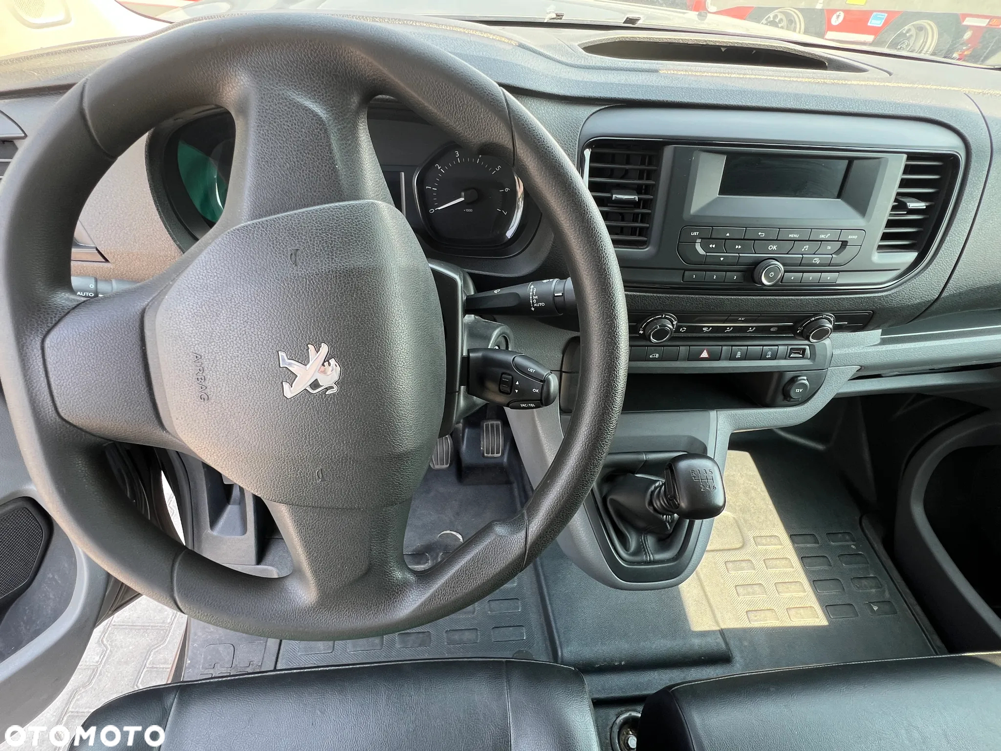 Peugeot Expert - 10