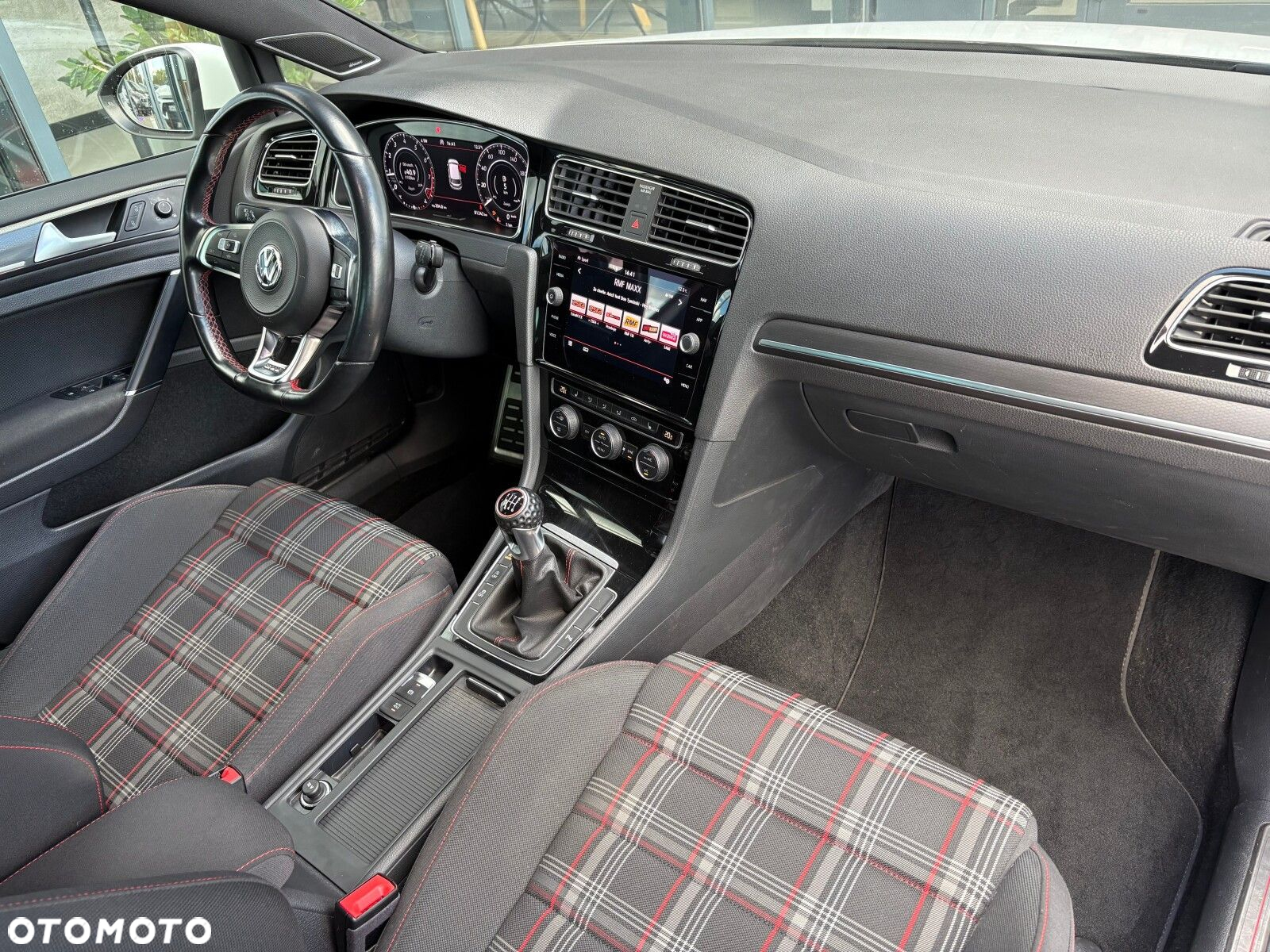 Volkswagen Golf VII 2.0 TSI BMT GTI Performance - 17