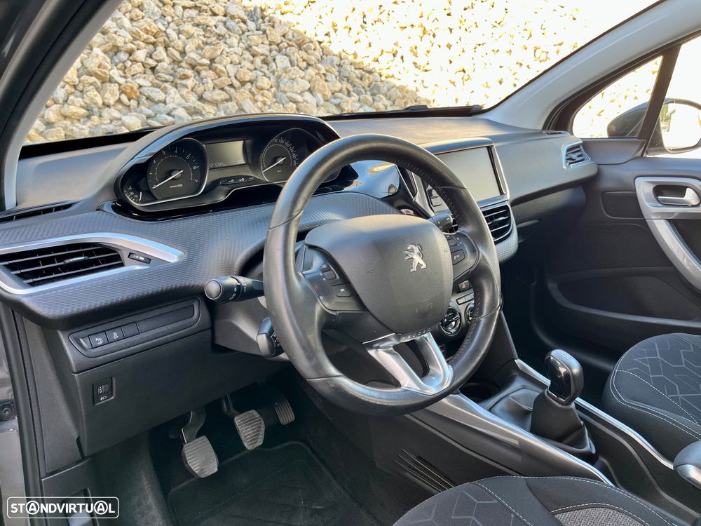 Peugeot 2008 - 23