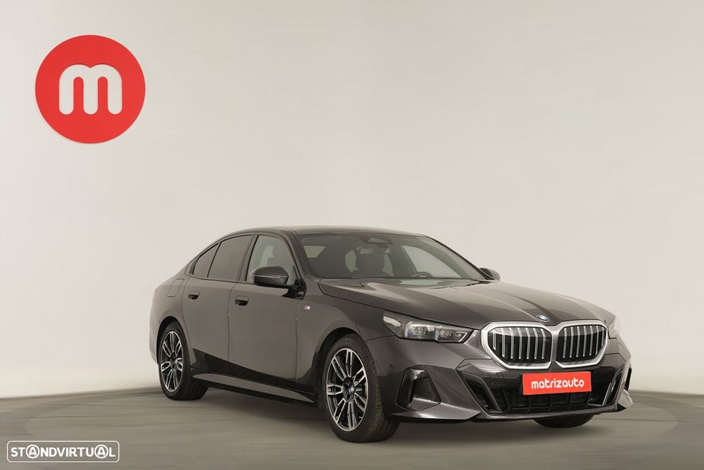 BMW 520 d Pack Desportivo M - 1