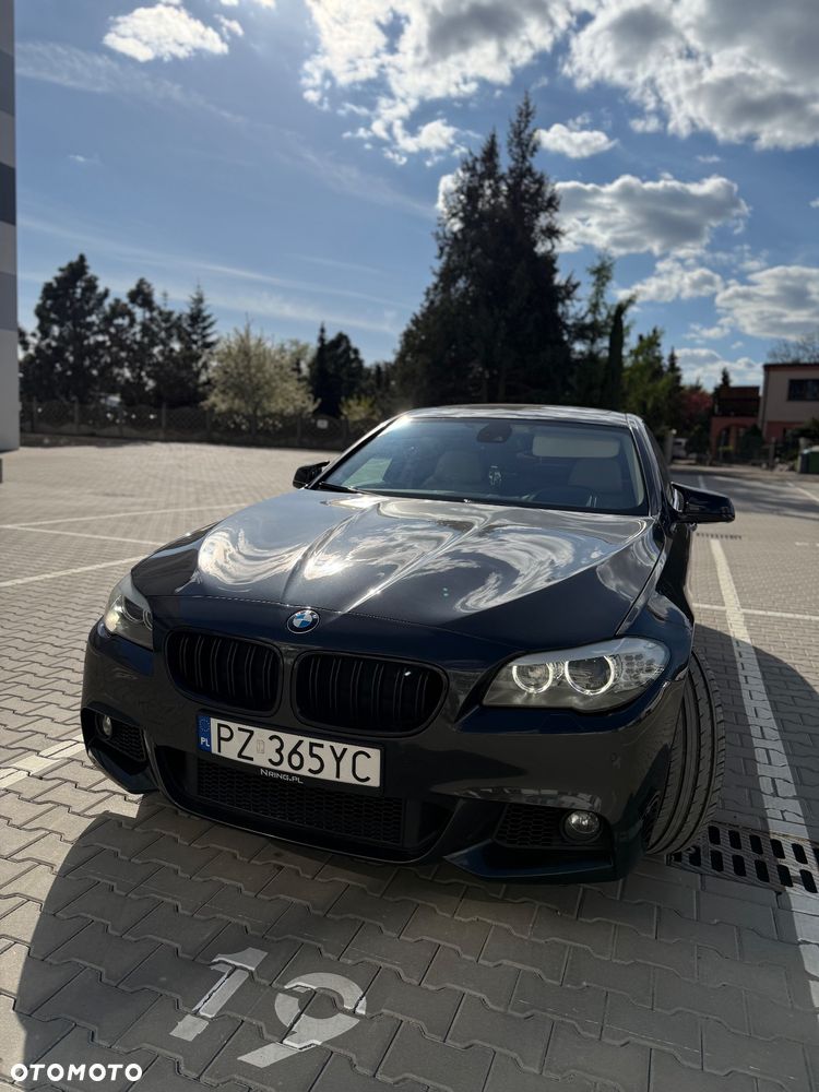 BMW Seria 5 525d xDrive - 7