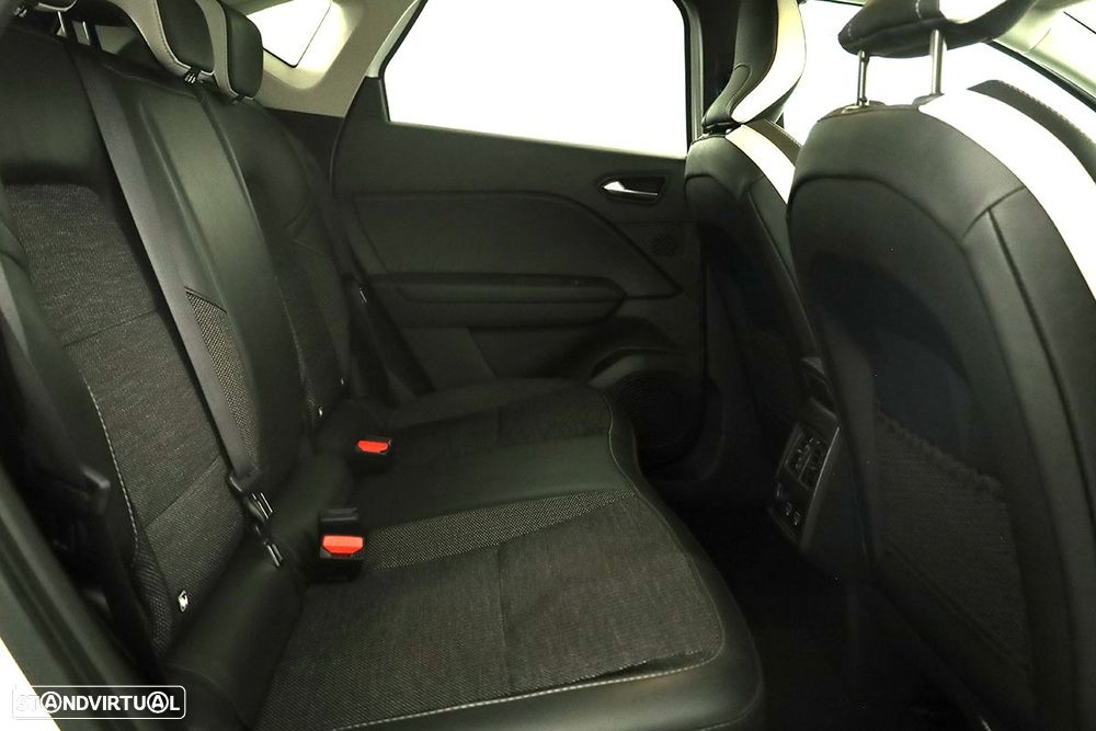 Renault Captur 1.0 TCe Techno Bi-Fuel - 24