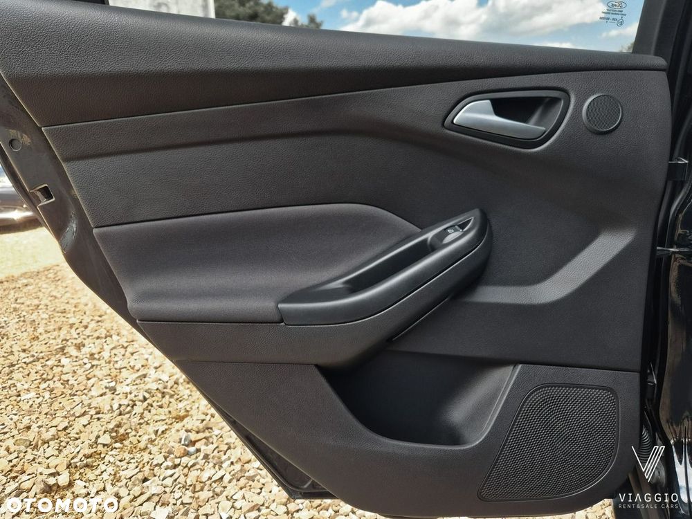Ford Focus 1.6 EcoBoost Titanium - 27