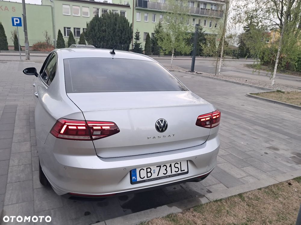 Volkswagen Passat 1.5 TSI EVO Essence DSG - 25