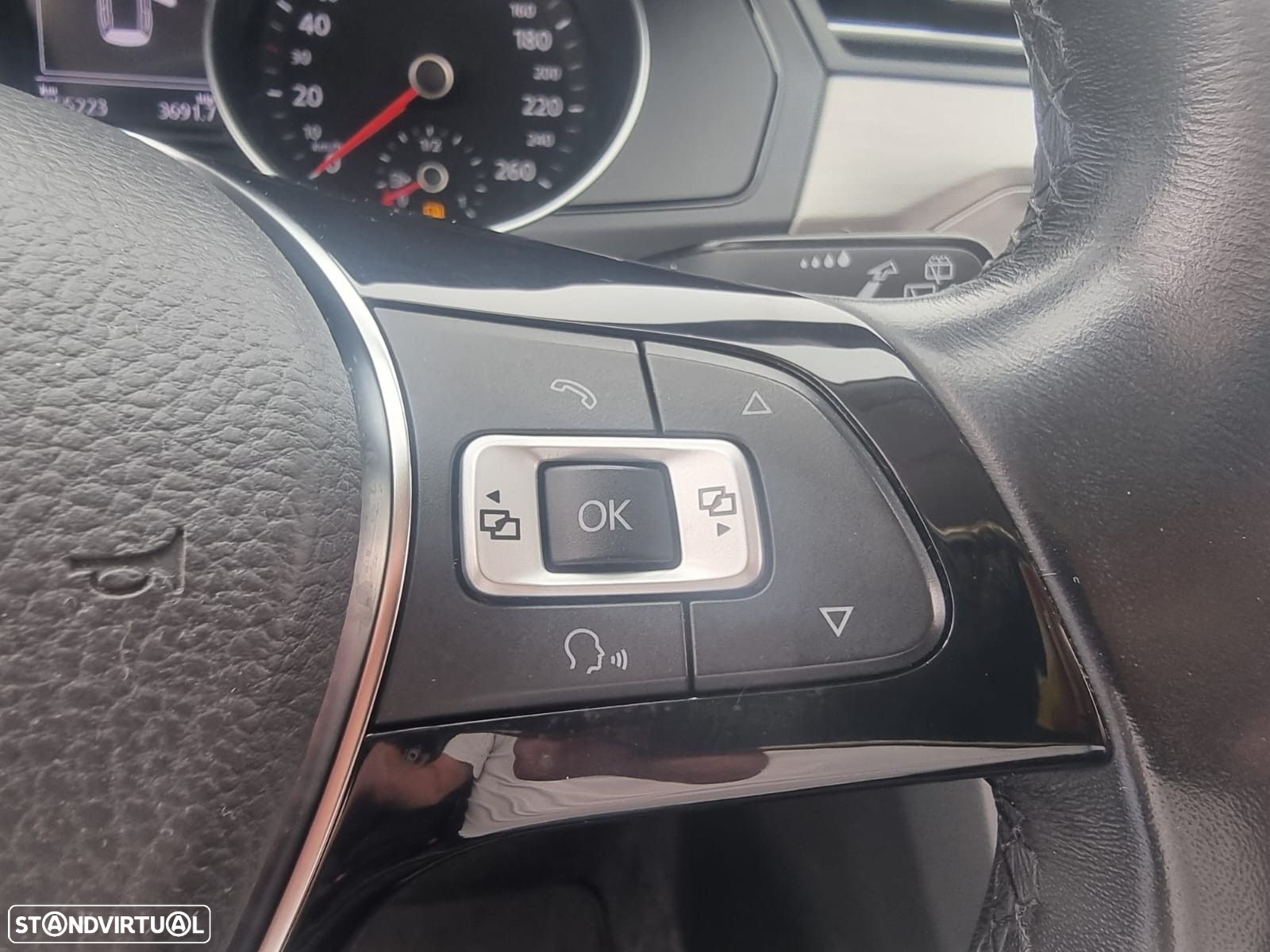 VW Passat Variant 1.6 TDI Confortline - 27