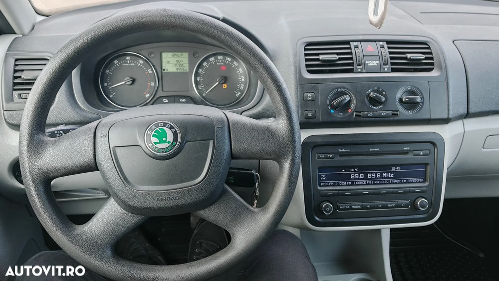 Skoda Fabia 1.2 TSI Ambiente DSG - 13