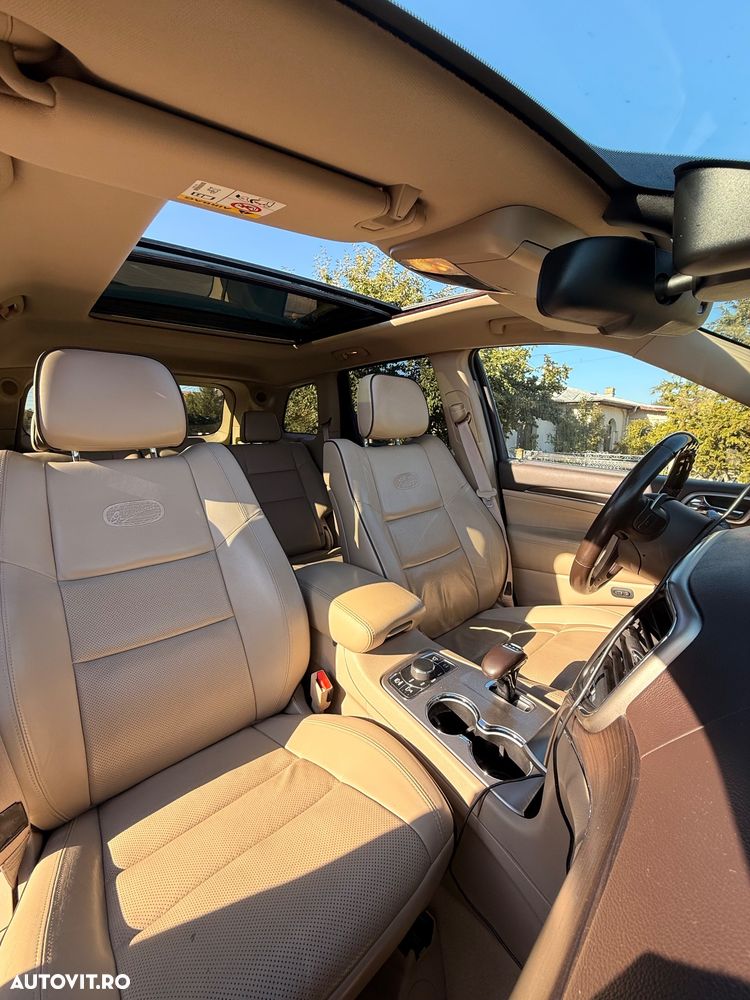 Jeep Grand Cherokee - 19