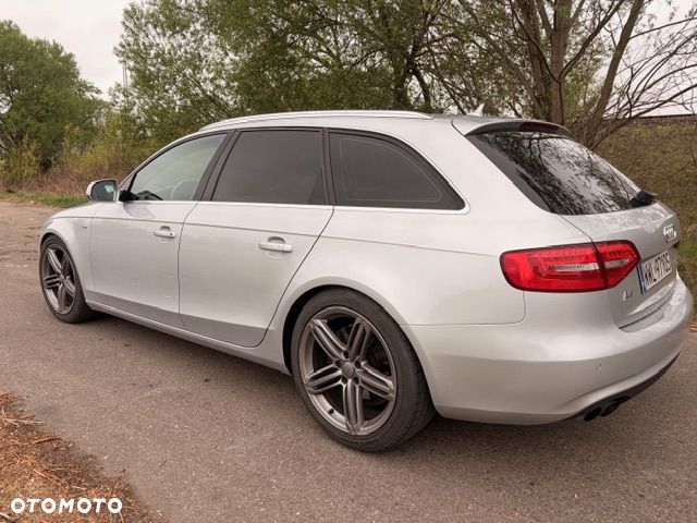 Audi A4 Avant 2.0 TDI DPF multitronic S line Sportpaket - 10