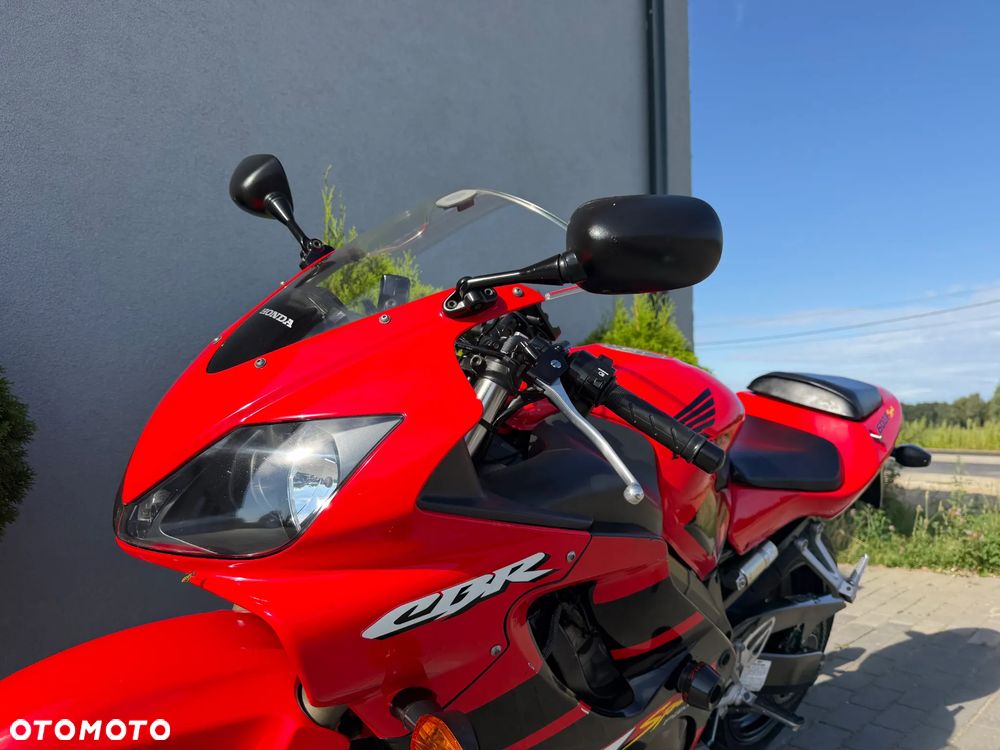 Honda CBR - 36