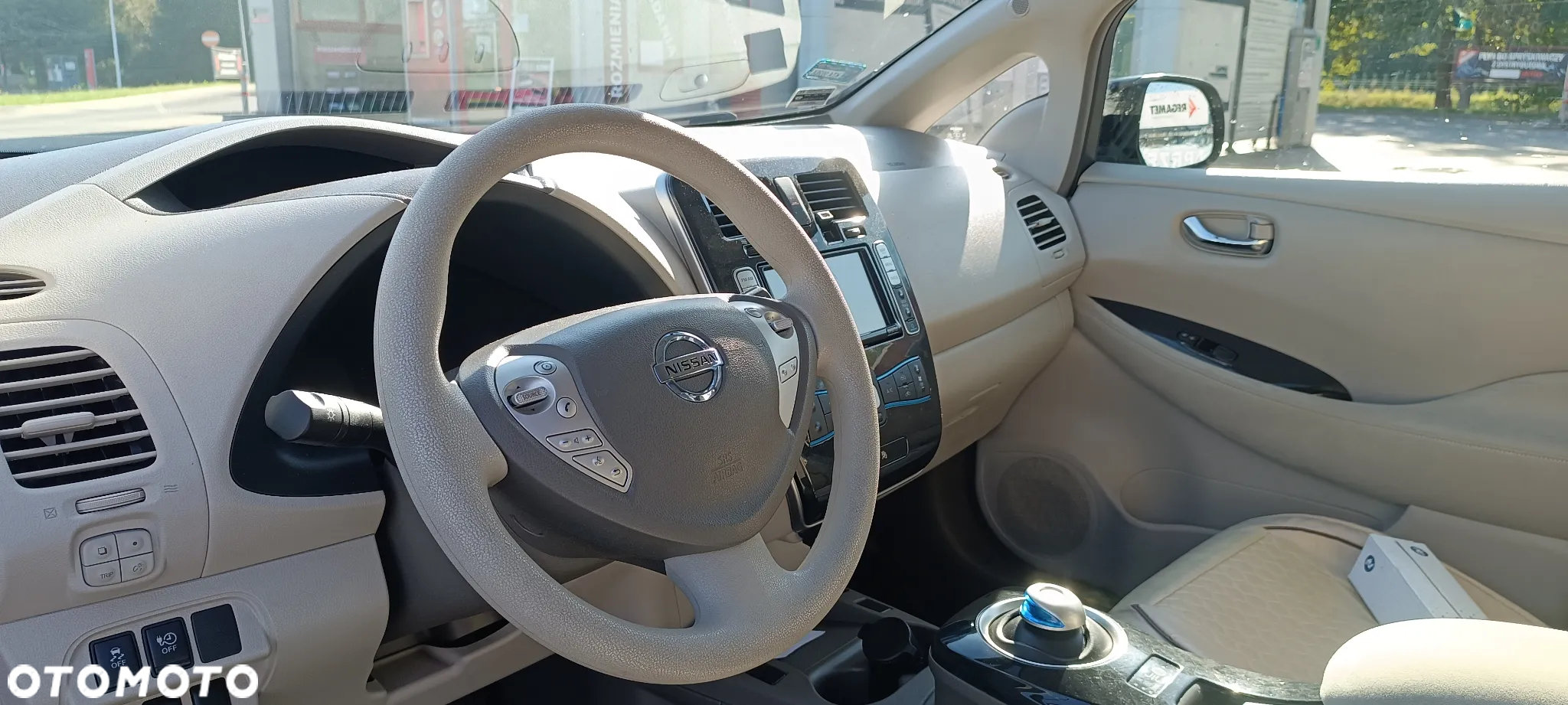Nissan Leaf Standard - 24