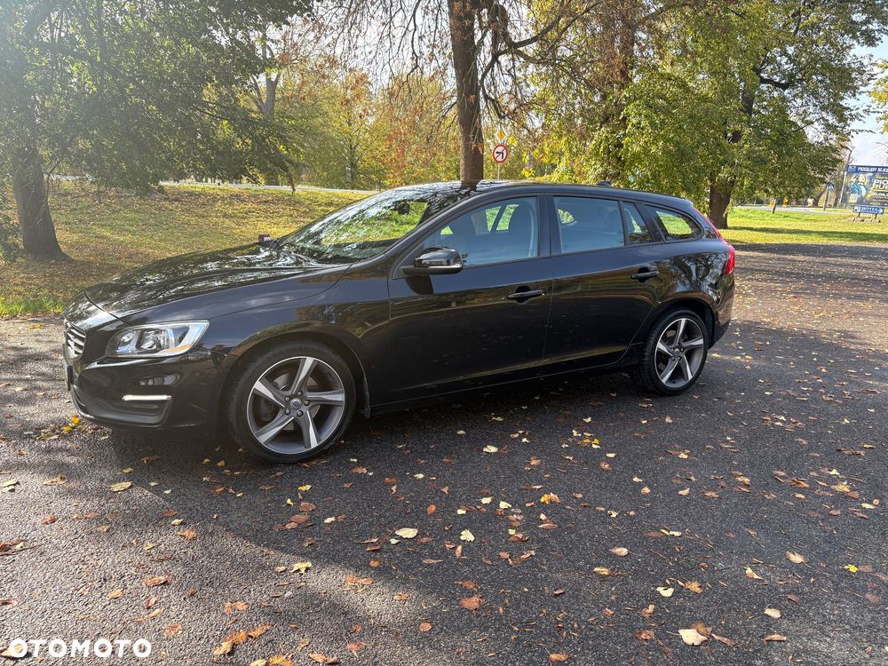 Volvo V60 D3 Geartronic Kinetic - 9