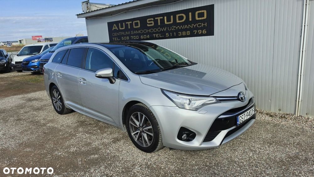 Toyota Avensis 2.0 D-4D Premium - 32