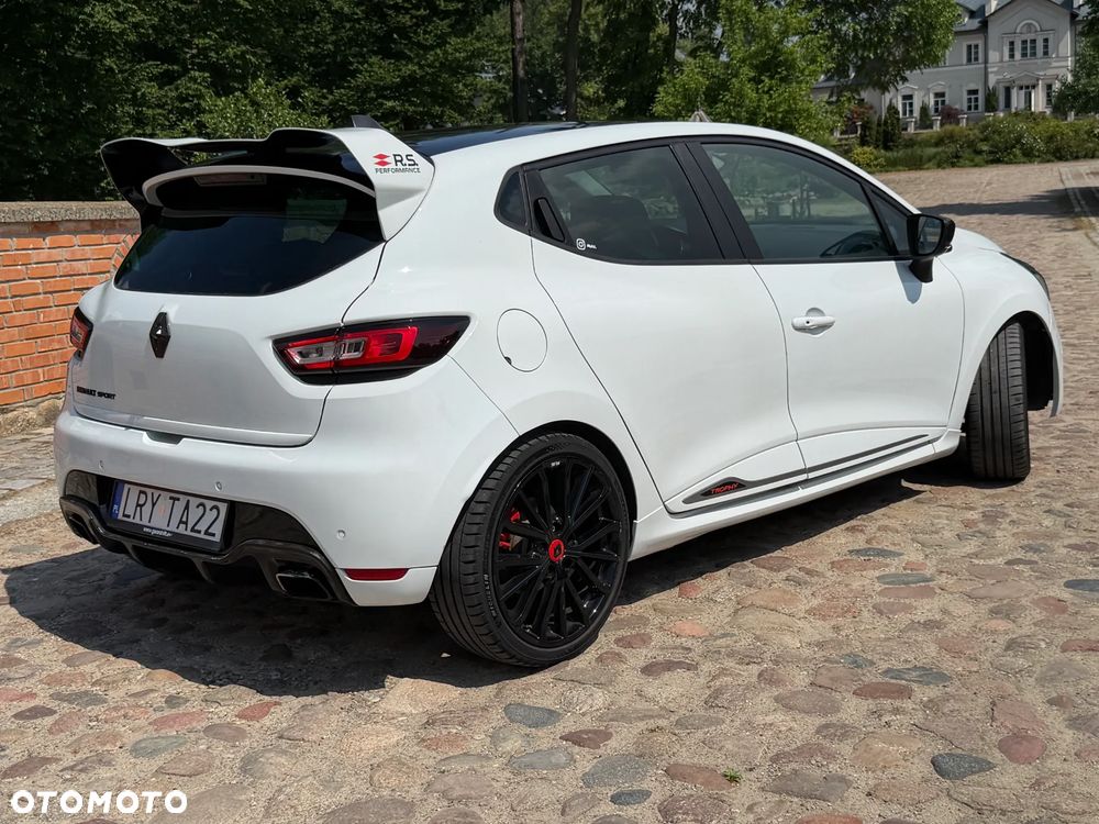 Renault Clio TCe 220 EDC R.S Trophy - 17